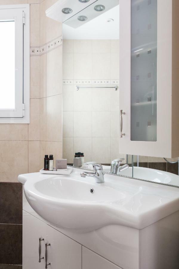 Delightful 1Bd Apartment In Plaka By Upstreet Atene Esterno foto